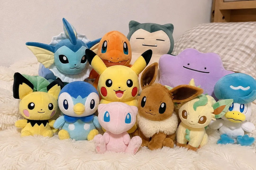 ショウタさんのポケモンぬいぐるみコレクション。ピカチュウやイーブイなど12体